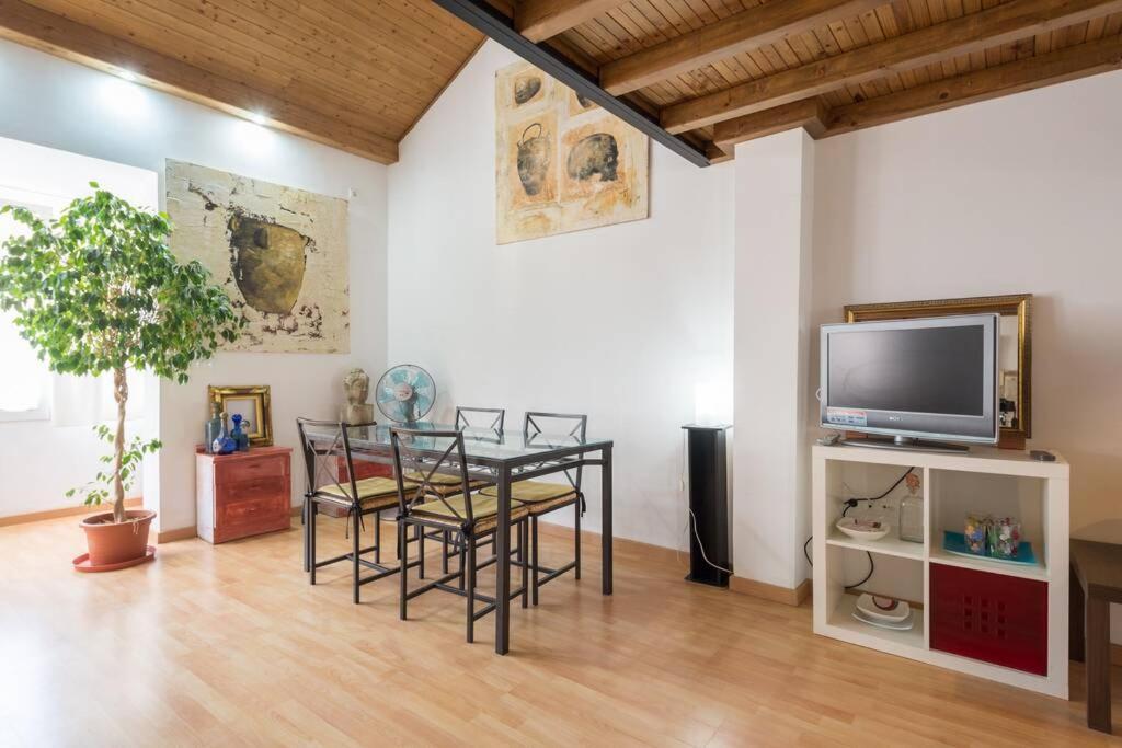 Tgh Acogedor Duplex En Malaga Apartment Exterior photo